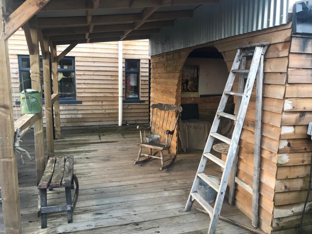 James' Place @ Bike Park Wales And The Brecon Beacons Merthyr Tydfil Room photo